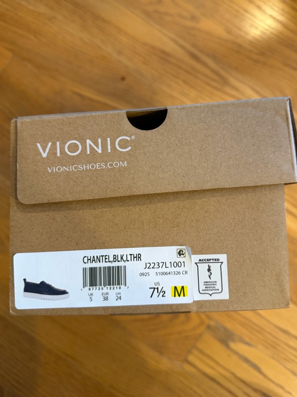 Vionic Women’s Chantel Black Leather Slip-On Loafers - 7.5M - NEW IN BOX - Picture 5 of 5